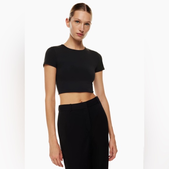 ❌SOLD❌ BABATON Crew Cropped TShirt - Picture 2 of 10